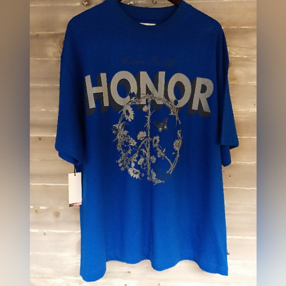 NWT Honor The Gift